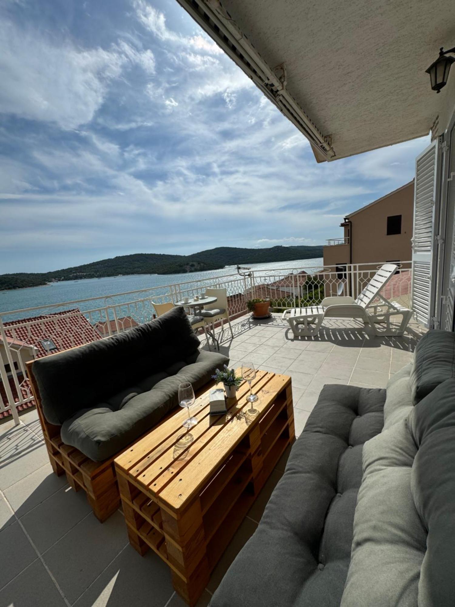 Marina Apartmani Tisno Murter Екстер'єр фото